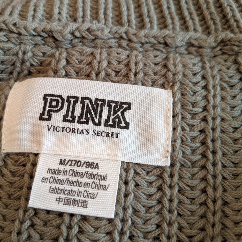 VS🎉HP🎉 PINK Sweater - Picture 2 of 6